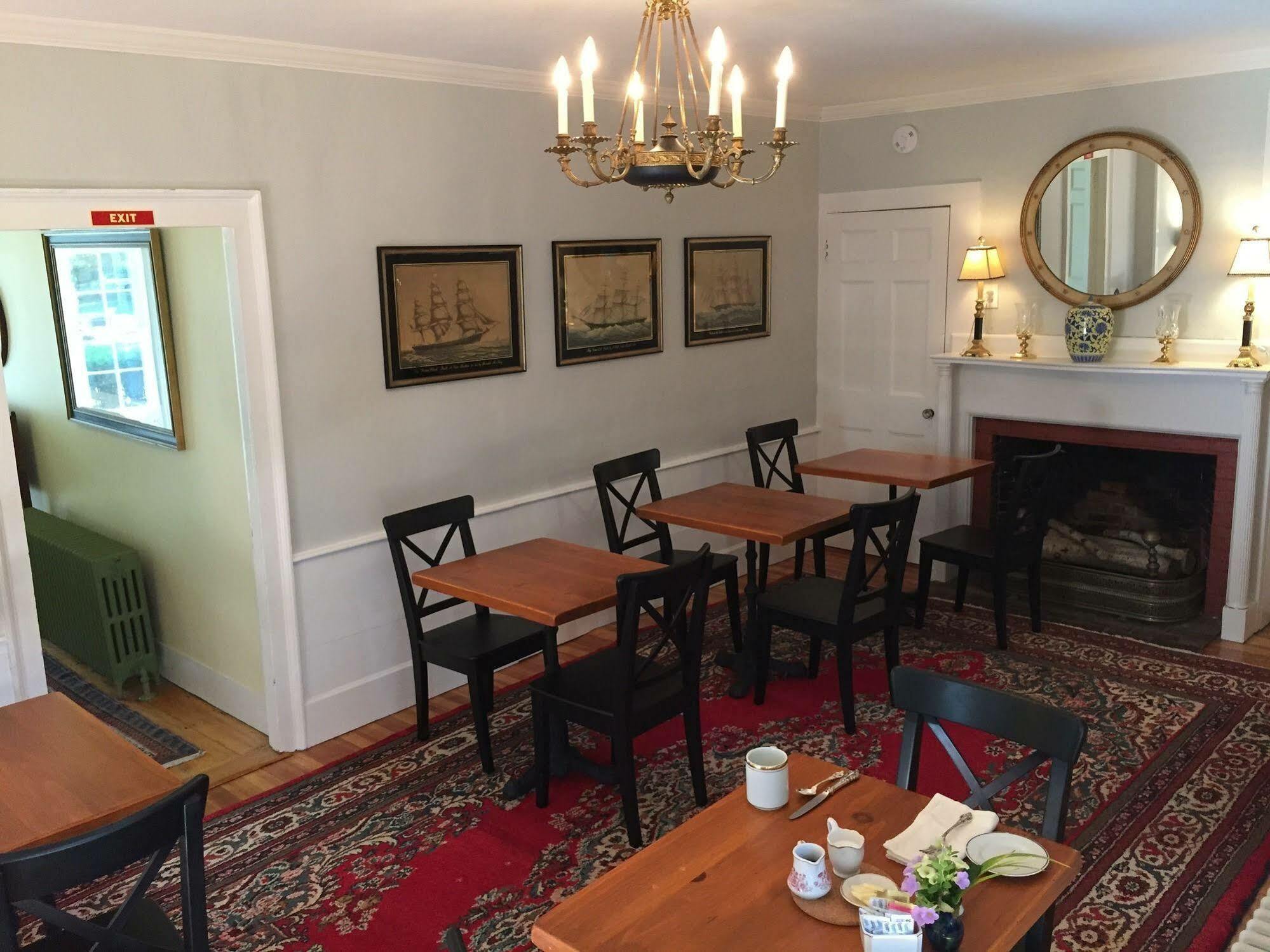 Village Inn Yarmouth Port Zewnętrze zdjęcie